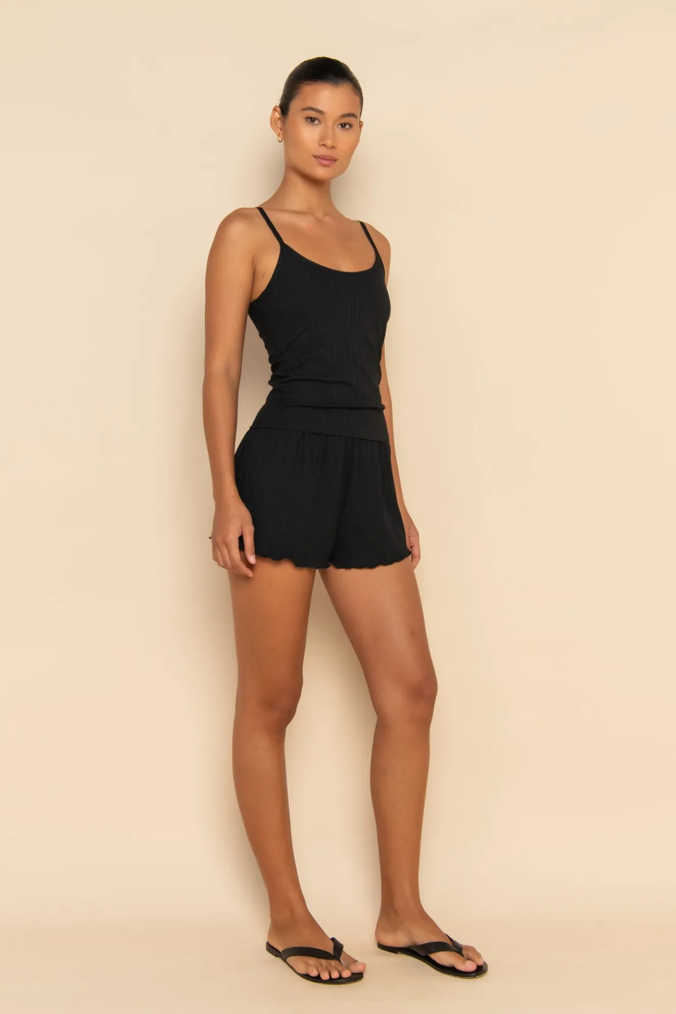 JUNI SHORT - BLACK